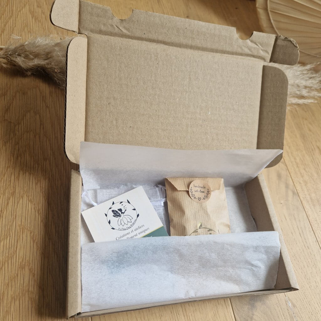 packaging-tifeedesbijoux Emballage des produits de Ti Fée des Bijoux